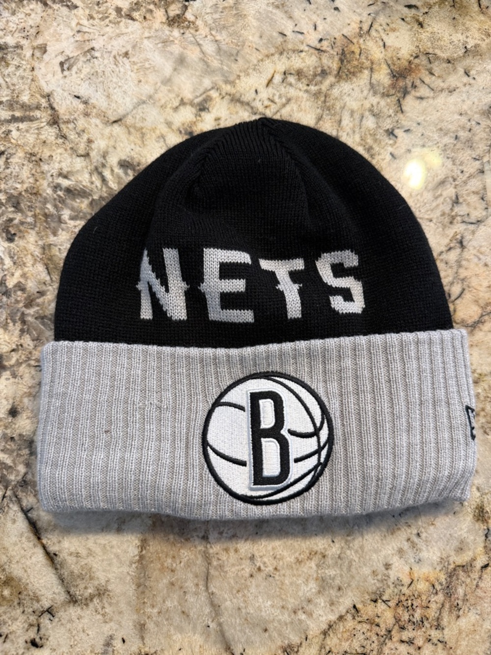 New Era Brooklyn Nets Black and Gray Cuffed Knit Beanie